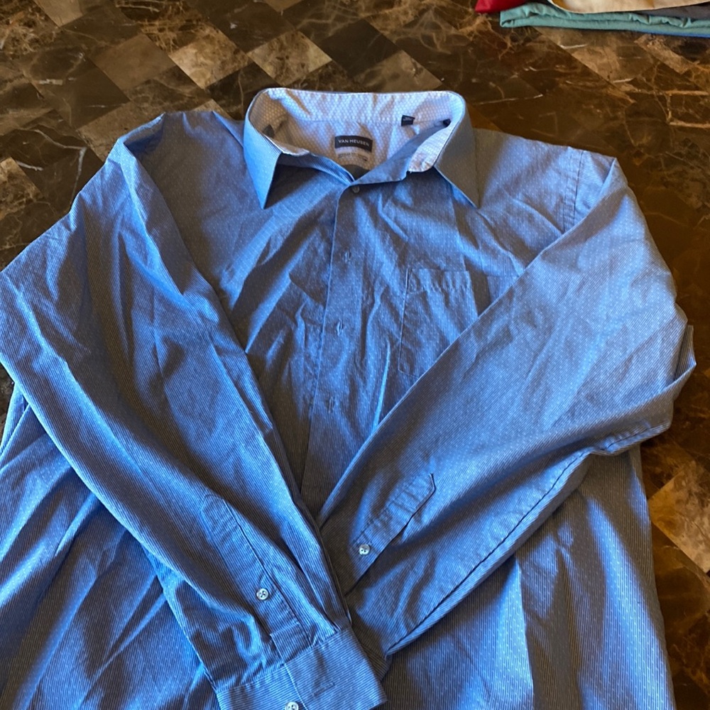 Men’s button up shirt. Size 36/37